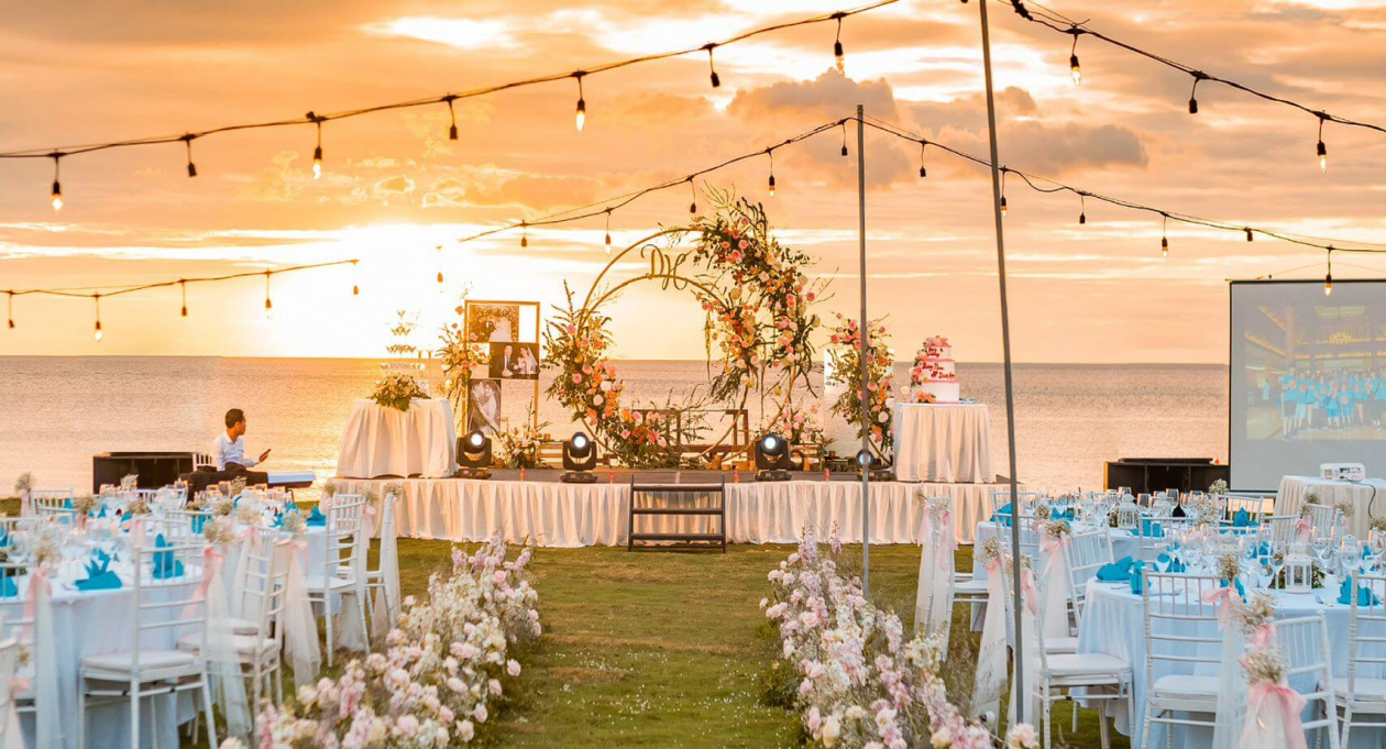 Wedding destination top